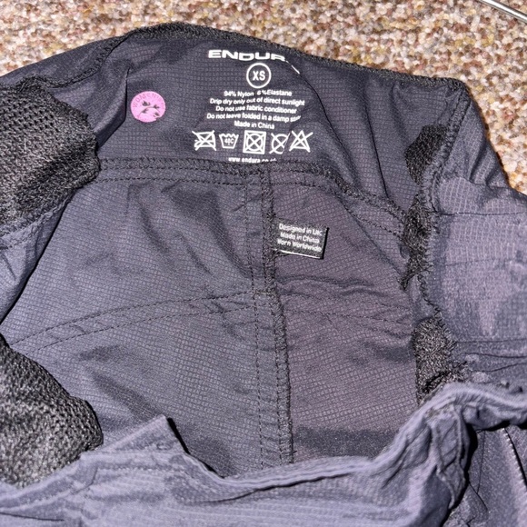 ENDURA Hummvee Lite Women’s Mountain Bike Shorts XS - Picture 7 of 7